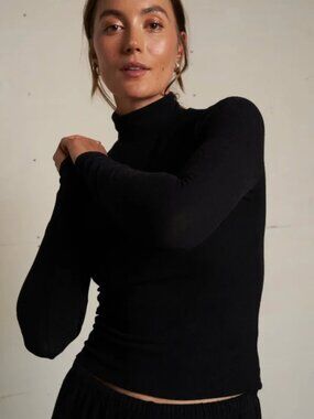 Perfectwhitetee Black Dana Brushed Sweater Turtleneck Size: M